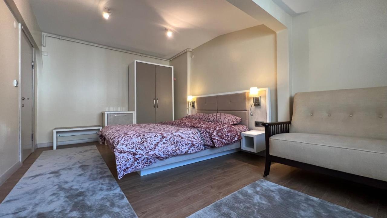 200 M2 Muhtesem Cati Kati, Roof Apartment Istanbul Exterior photo
