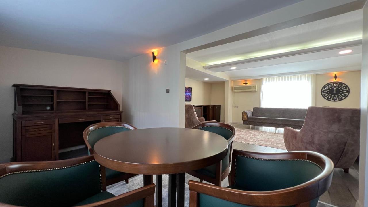 200 M2 Muhtesem Cati Kati, Roof Apartment Istanbul Exterior photo