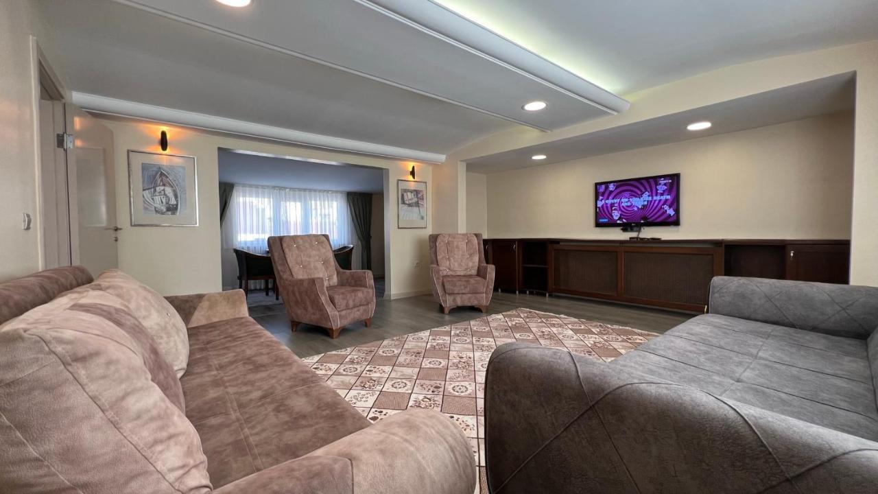200 M2 Muhtesem Cati Kati, Roof Apartment Istanbul Exterior photo