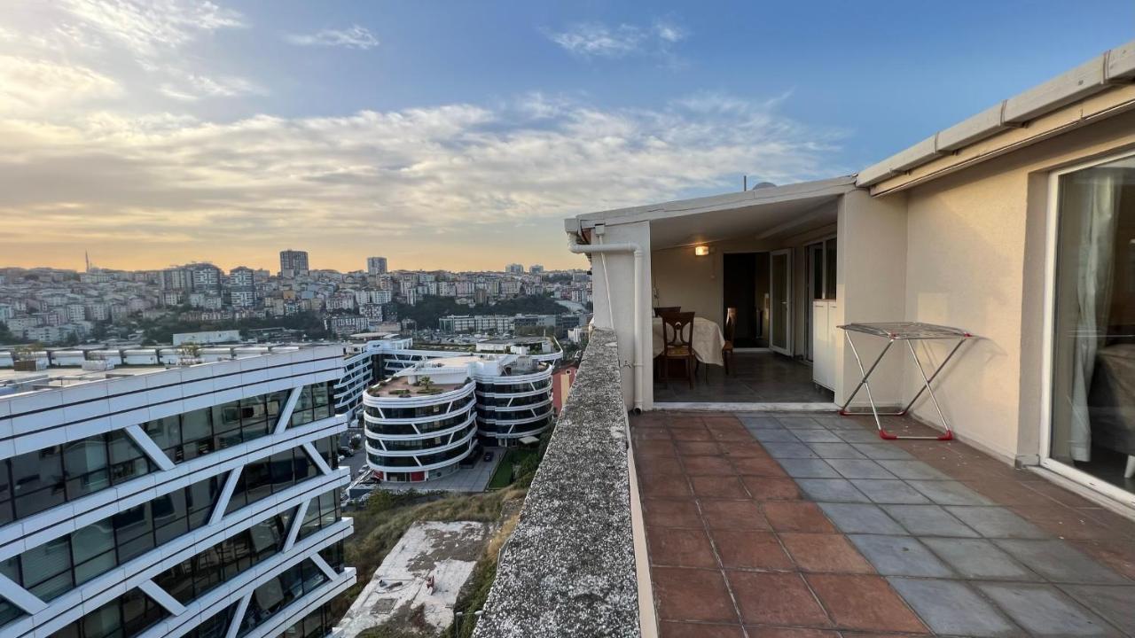 200 M2 Muhtesem Cati Kati, Roof Apartment Istanbul Exterior photo